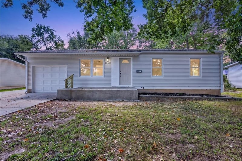 18513 E 5th Terr St N, Independence, MO 64056