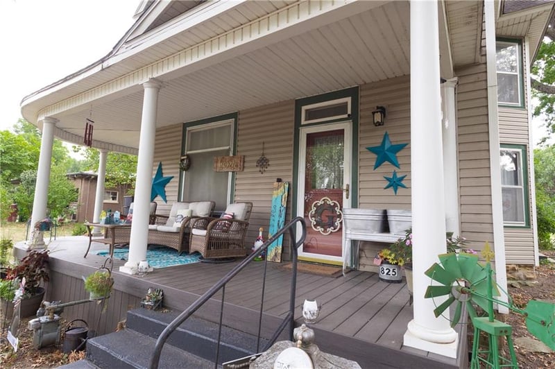 825 Main St, Cherryvale, KS 67335