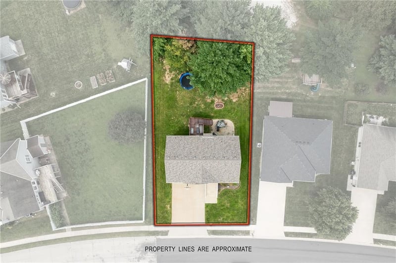 2603 Meadow Ridge Dr, St Joseph, MO 64504