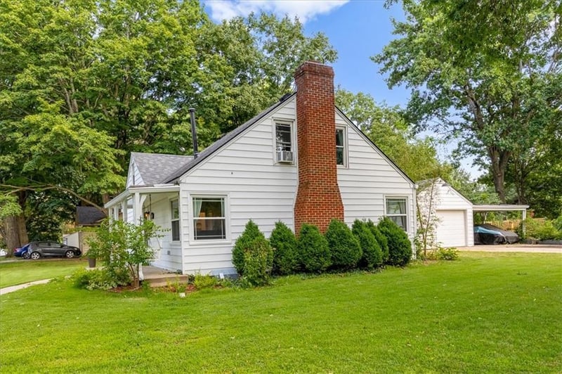 1001 Little Ave, Grandview, MO 64030