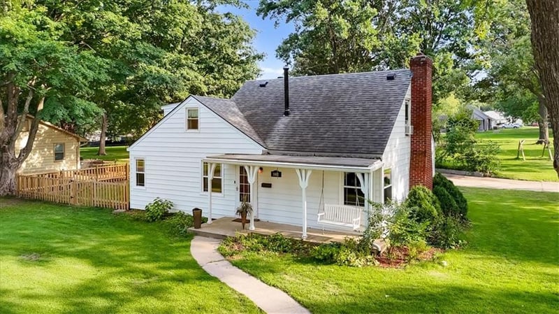 1001 Little Ave, Grandview, MO 64030