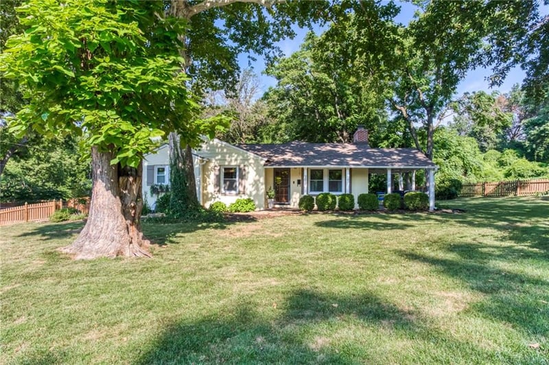 9814 W 57th St, Merriam, KS 66203