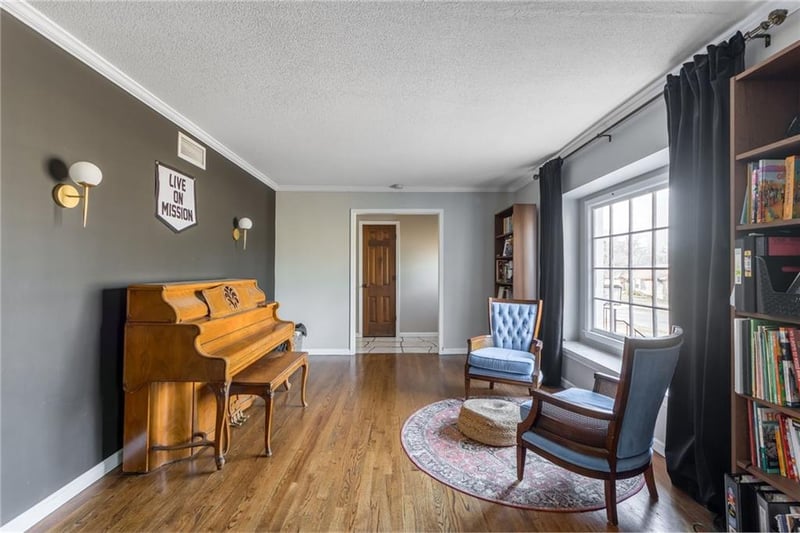1713 NE 69th Ter, Gladstone, MO 64118