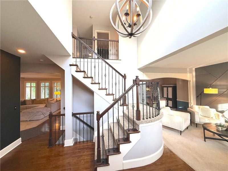 21310 W 81st Pl, Lenexa, KS 66220