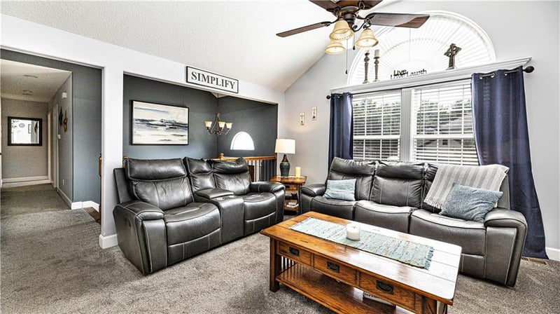 1508 NW Pond Ave, Grain Valley, MO 64029