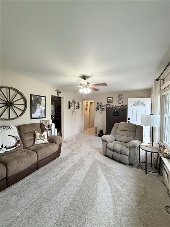 511 W 19th St, Higginsville, MO 64037