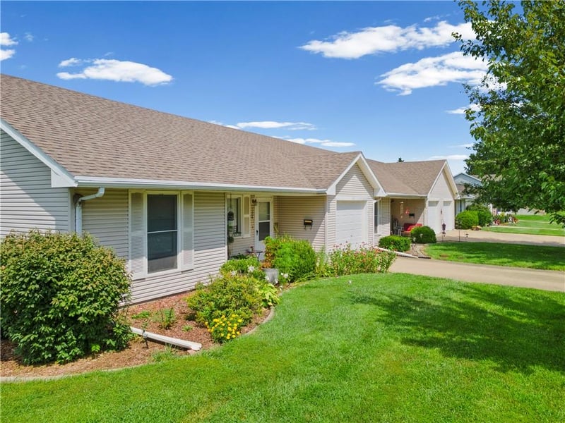 1110-1122 W Prospect St, Cameron, MO 64429