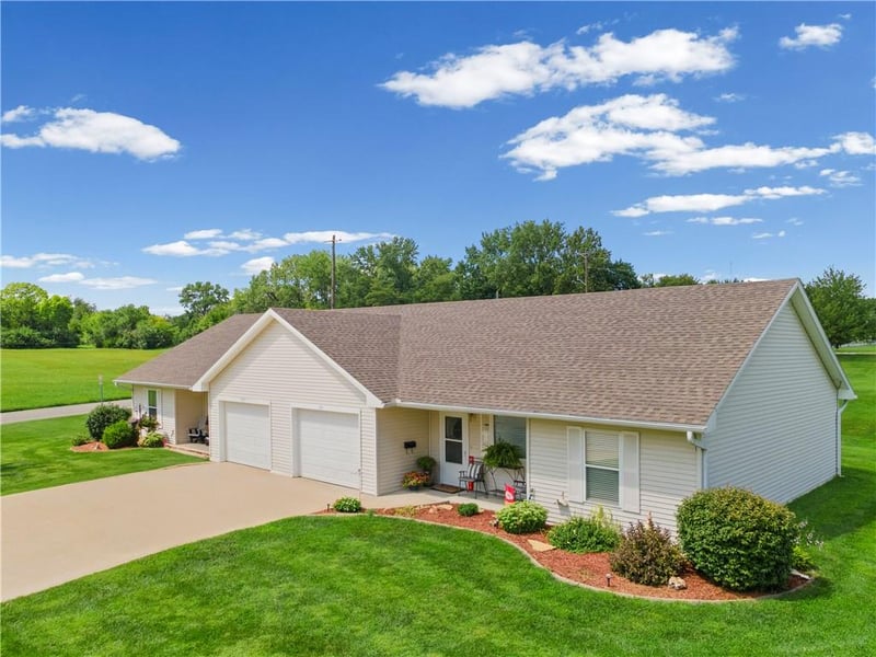 1110-1122 W Prospect St, Cameron, MO 64429