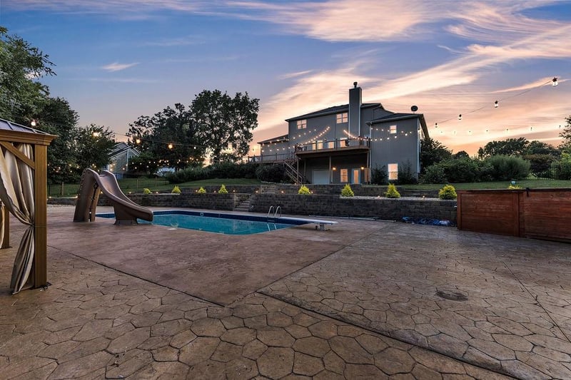 12311 Palmer Dr, Country Club, MO 64505