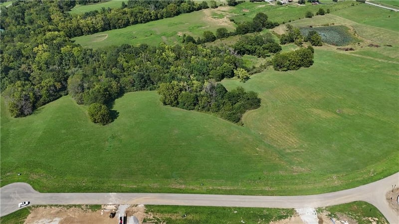 2920 Onyx St, Smithville, MO 64089
