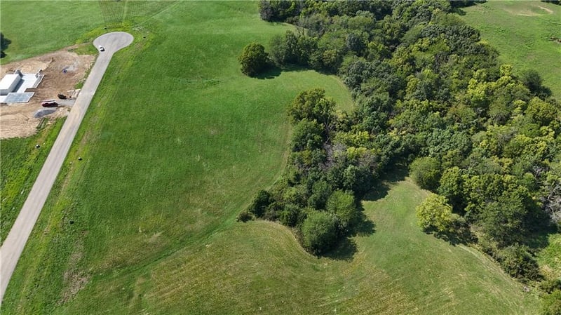2920 Onyx St, Smithville, MO 64089