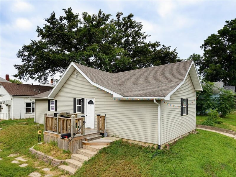 1001 Custer St, Trenton, MO 64683