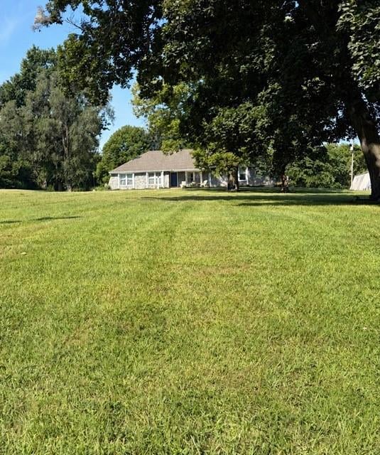 702 2nd Ave, Greenwood, MO 64034