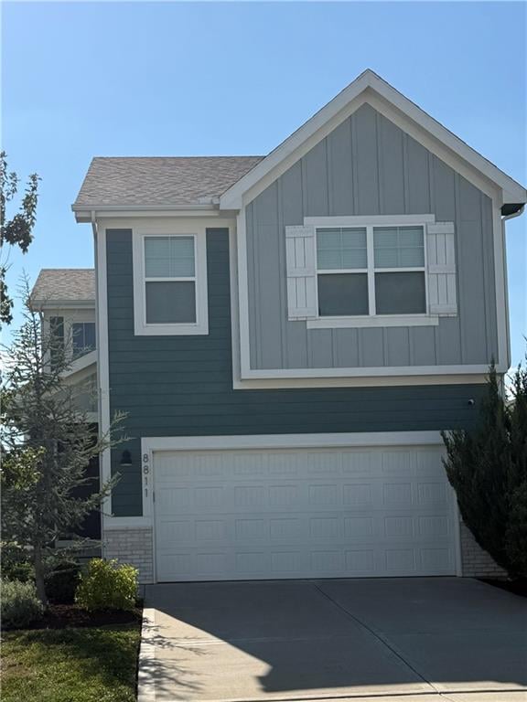 8811 SW 9th St, Blue Springs, MO 64064