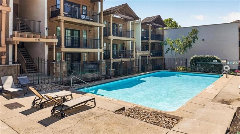 4727 Jarboe St #91, Kansas City, MO 64112