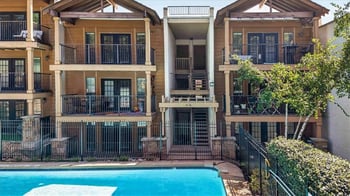 4727 Jarboe St #91, Kansas City, MO 64112
