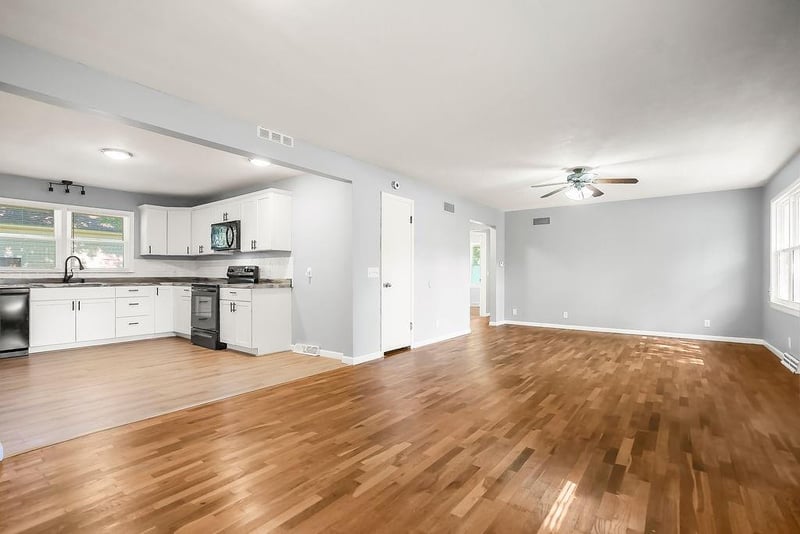 206 N Water St, Butler, MO 64730