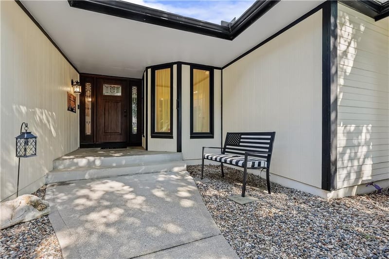 3604 SW 22nd St, Blue Springs, MO 64015
