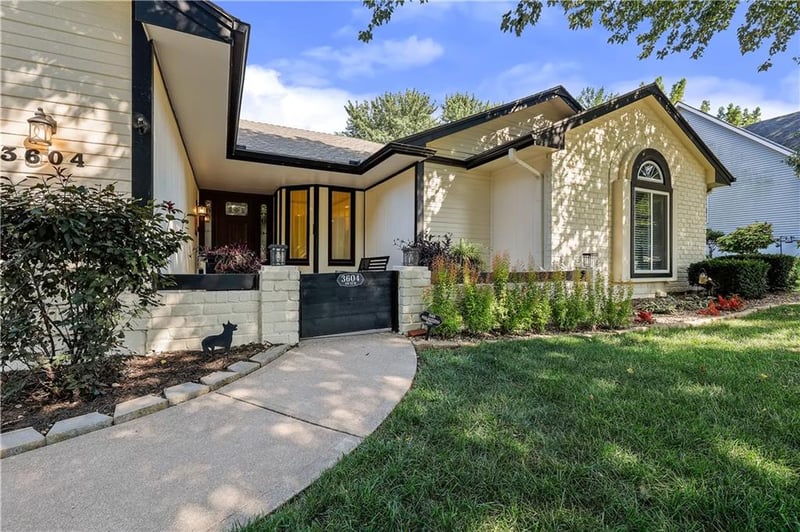3604 SW 22nd St, Blue Springs, MO 64015
