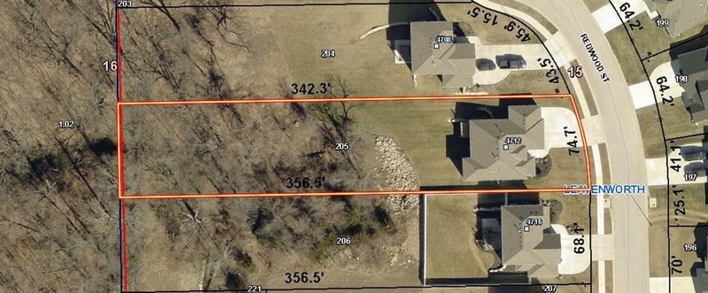 4712 Redwood St, Leavenworth, KS 66048