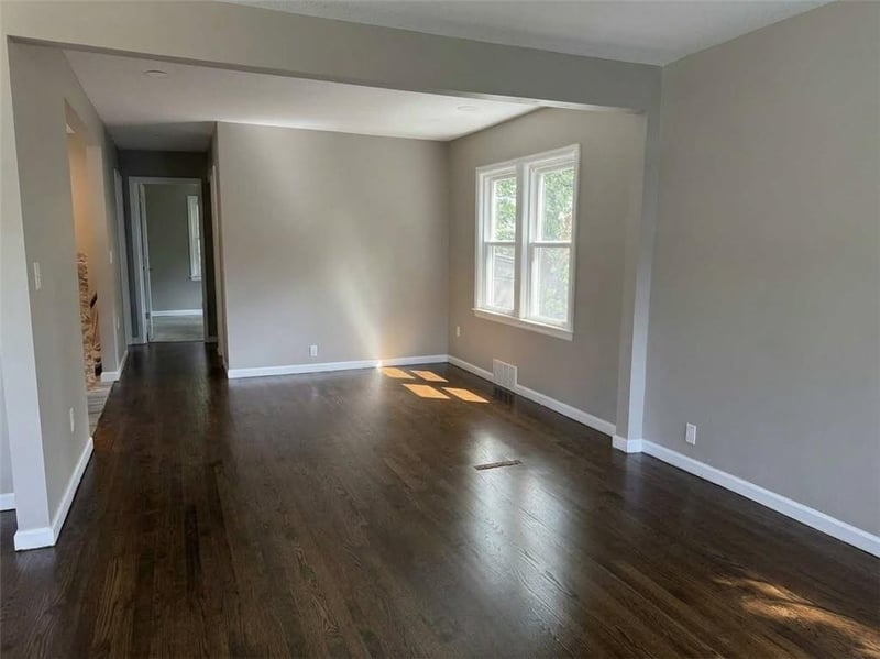 209 NE Hill St, Kansas City, MO 64116