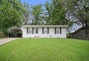 7318 NE 51st St, Kansas City, MO 64119
