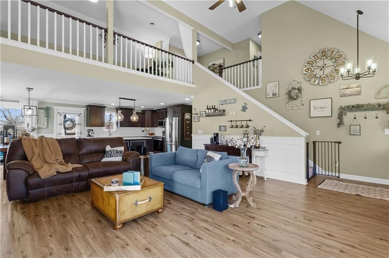 715 S 4th St, Atchison, KS 66002