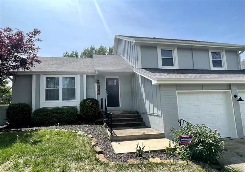 6905 E 143rd St, Grandview, MO 64030