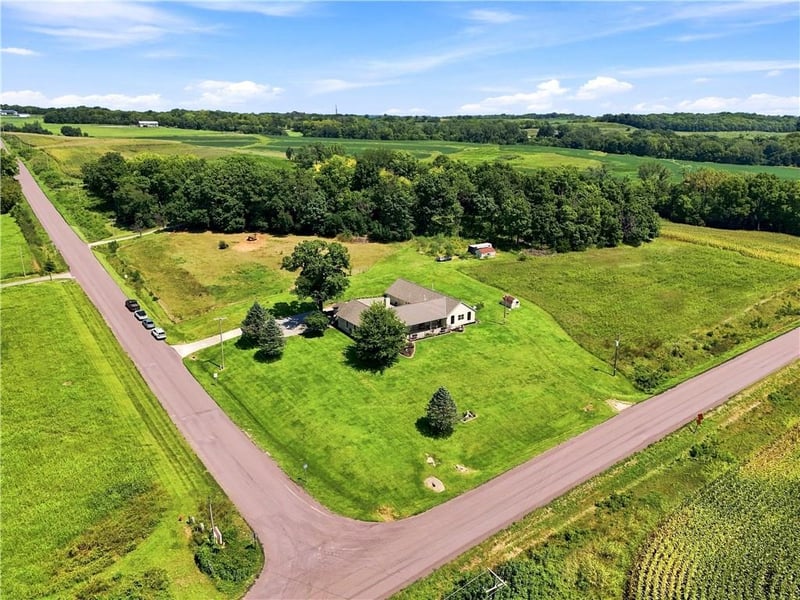 18676 Logan Rd, Leavenworth, KS 66048
