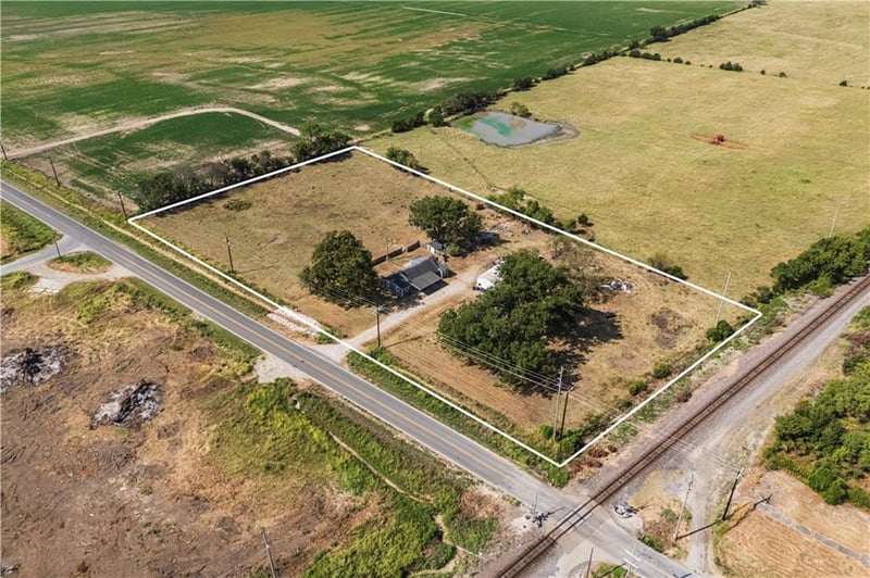 1657 4700 Rd, Coffeyville, KS 67337