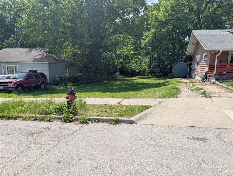 4024 Myrtle Ave, Kansas City, MO 64130