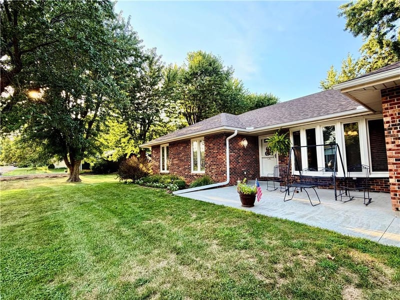 111 Samphill St, Lawson, MO 64062