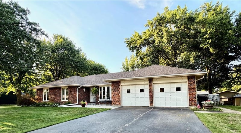 111 Samphill St, Lawson, MO 64062