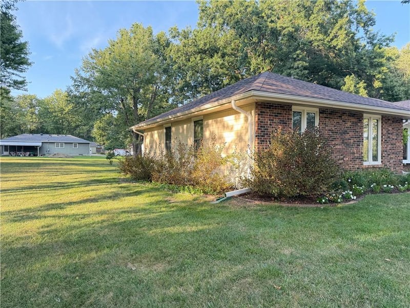 111 Samphill St, Lawson, MO 64062