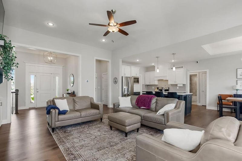19504 W 116th St, Olathe, KS 66061