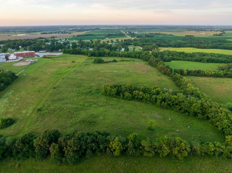18.4 Maple St, Winston, MO 64689