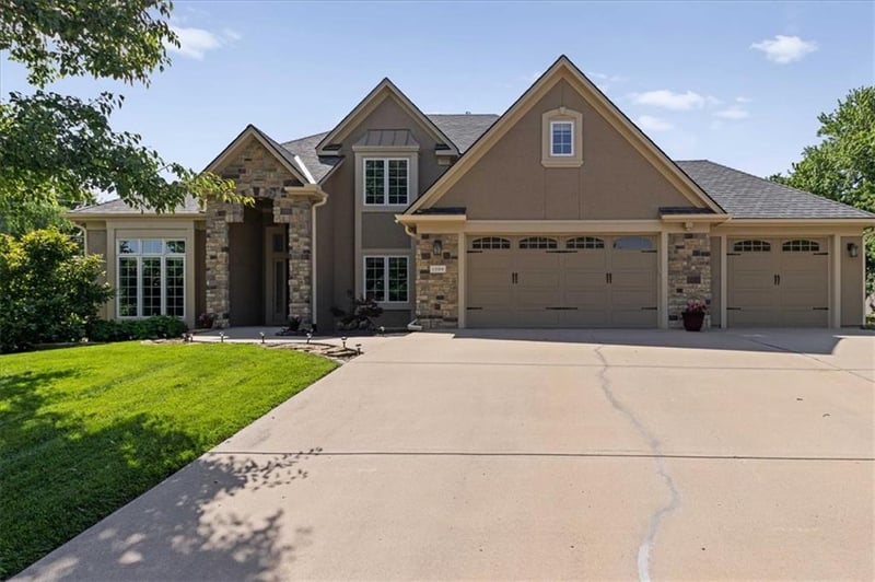 13104 Granada Dr, Leawood, KS 66209