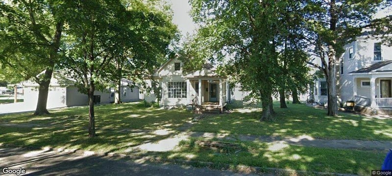 1014 S Massachusetts Ave, Sedalia, MO 65301