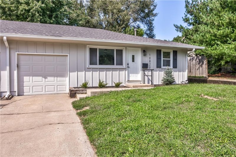 10820-10822 W 49 St, Shawnee, KS 66203