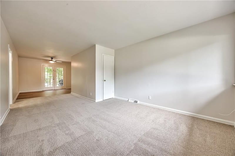 10820-10822 W 49 St, Shawnee, KS 66203