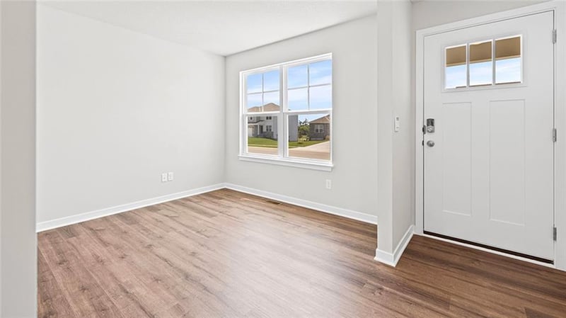 10612 N Richmond Ave, Kansas City, MO 64157