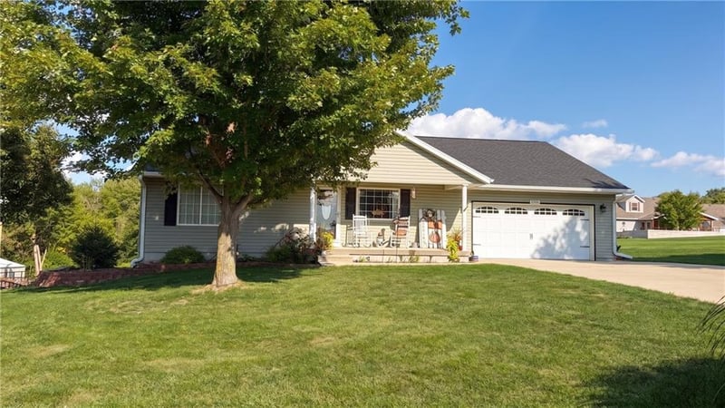 2306 Fisherman Rd, Trenton, MO 64683