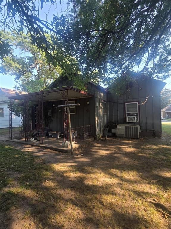 649 E 20th St, Pittsburg, KS 66762