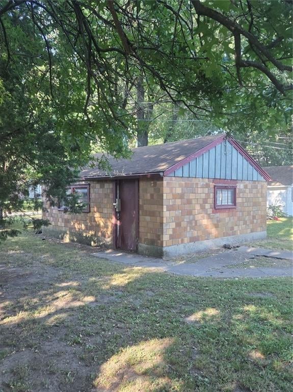 649 E 20th St, Pittsburg, KS 66762