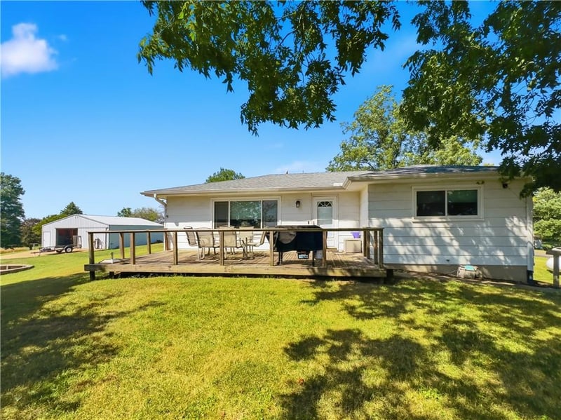 19550 Shane Ln, Weston, MO 64098