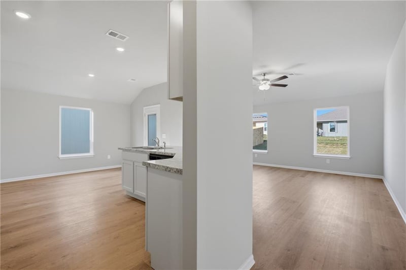 20310 W 195th St, Spring Hill, KS 66083