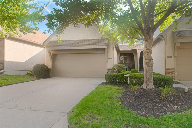 14335 Russell St #NP, Overland Park, KS 66223