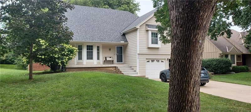 14624 W 83rd Ter, Lenexa, KS 66215