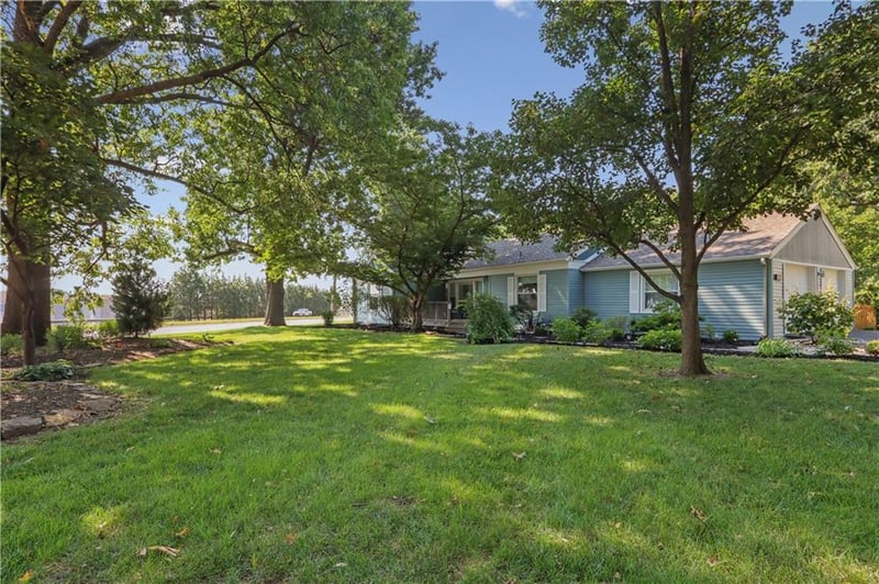 2001 W 86th St, Leawood, KS 66206
