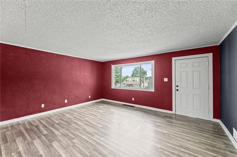 1143 E 65th St, Kansas City, MO 64131